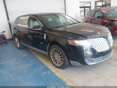 LINCOLN MKT 2010