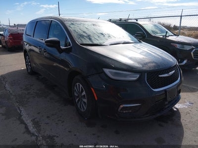 CHRYSLER PACIFICA HYBRID 2024
