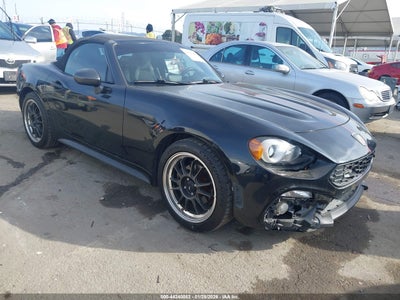 FIAT 124 SPIDER 2017