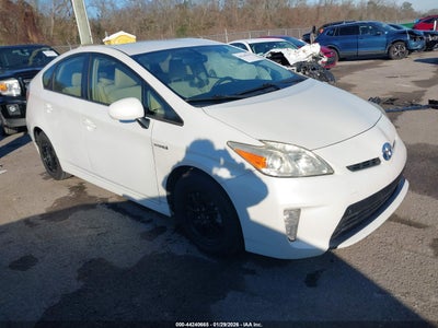 TOYOTA PRIUS 2015