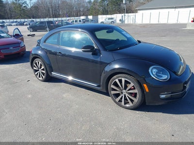 VOLKSWAGEN BEETLE 2012