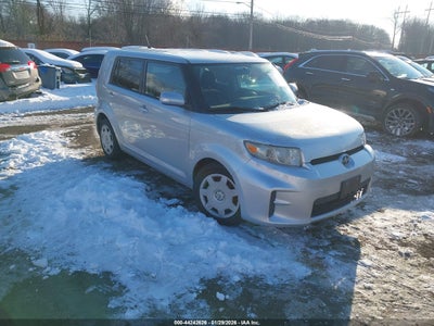SCION XB 2012