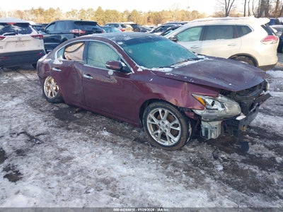 NISSAN MAXIMA 2013