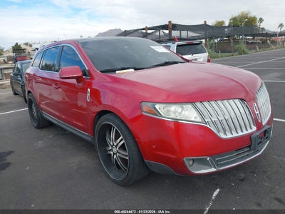 LINCOLN MKT 2010