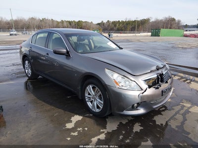 INFINITI Q40 2015