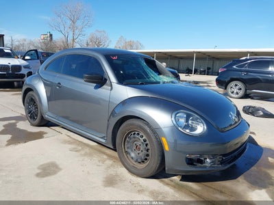 VOLKSWAGEN BEETLE 2012