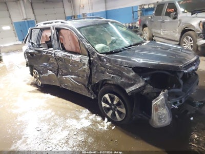 SUBARU FORESTER 2018