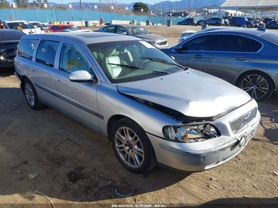 VOLVO V70 2001