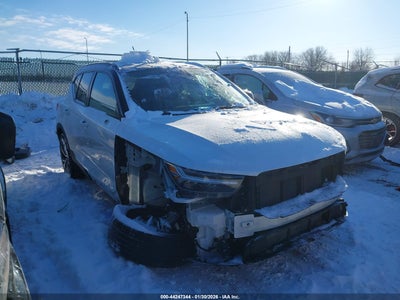 VOLVO XC40 2021