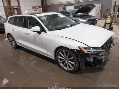 VOLVO V60 2020