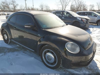 VOLKSWAGEN BEETLE 2012