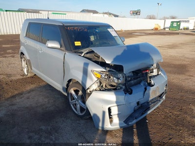 SCION XB 2013