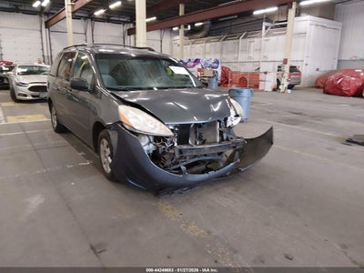 TOYOTA SIENNA 2008