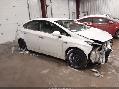 TOYOTA PRIUS PLUG-IN 2013