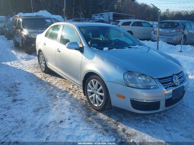 VOLKSWAGEN JETTA 2010