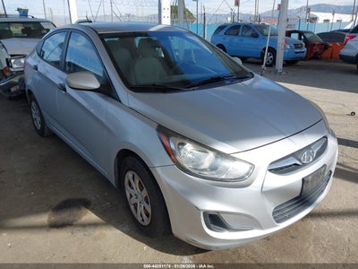 HYUNDAI ACCENT 2012