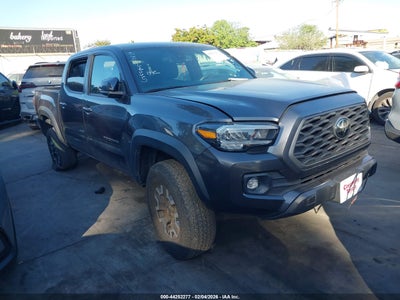 TOYOTA TACOMA 2023