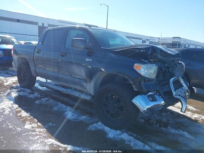 TOYOTA TUNDRA 2015