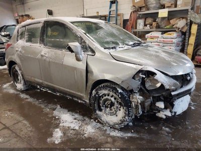 NISSAN VERSA 2011