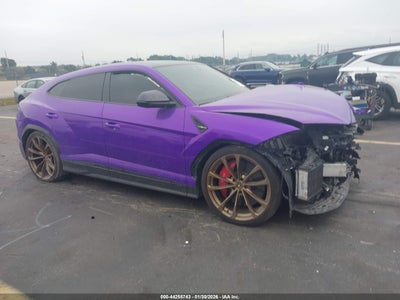 LAMBORGHINI URUS 2021