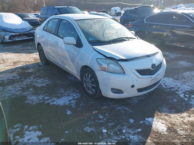 TOYOTA YARIS 2012
