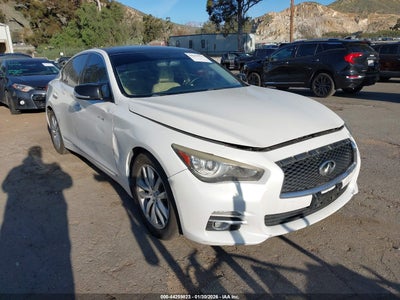 INFINITI Q50 2015