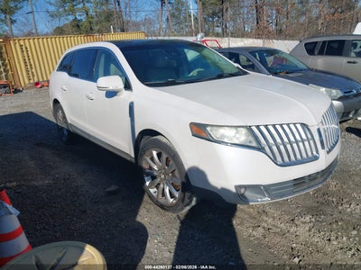 LINCOLN MKT 2010