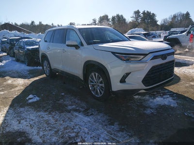 TOYOTA GRAND HIGHLANDER 2024