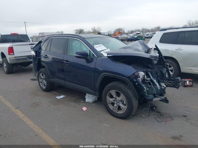 TOYOTA RAV4 2025
