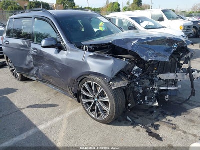 BMW X7 2021