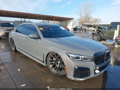 BMW 740 2022