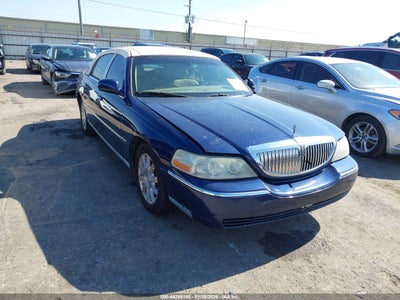 LINCOLN TOWN CAR 2008