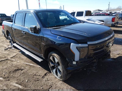 FORD F-150 LIGHTNING 2023