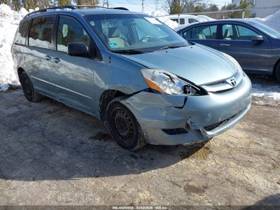 TOYOTA SIENNA 2008