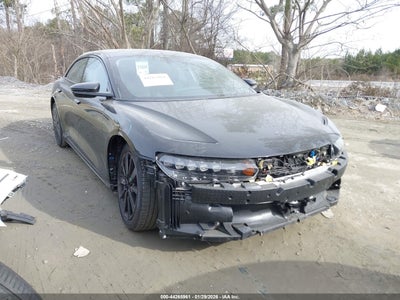 LUCID AIR 2025