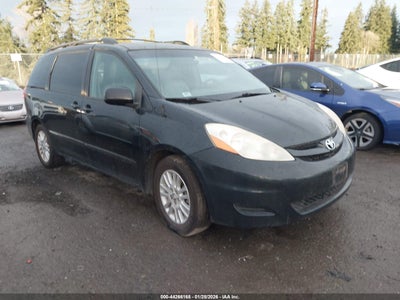 TOYOTA SIENNA 2009