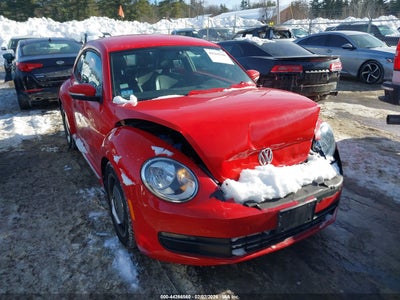 VOLKSWAGEN BEETLE 2012