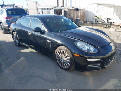 PORSCHE PANAMERA 2015