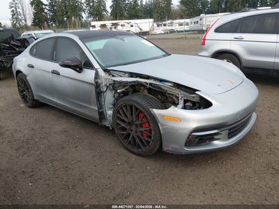PORSCHE PANAMERA 2018