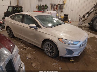 FORD FUSION HYBRID 2019