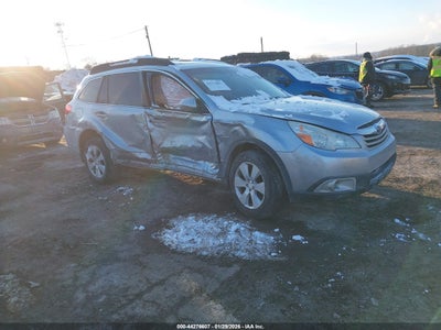 SUBARU OUTBACK 2012