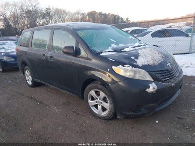 TOYOTA SIENNA 2014