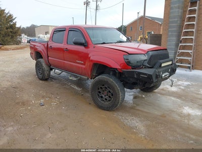 TOYOTA TACOMA 2015