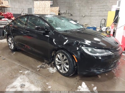 CHRYSLER 200 2015