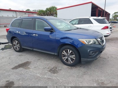 NISSAN PATHFINDER 2017