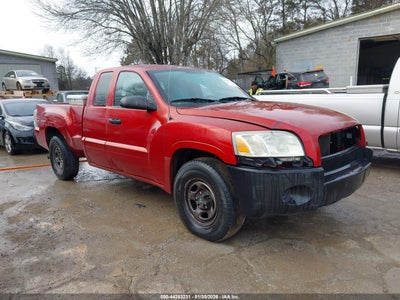 MITSUBISHI RAIDER 2006