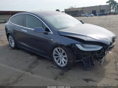 TESLA MODEL X 2021