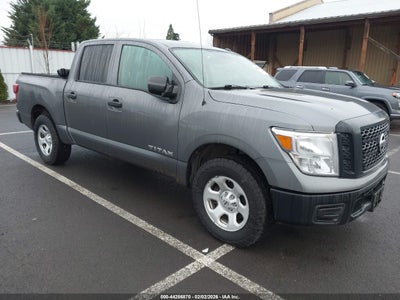 NISSAN TITAN 2019