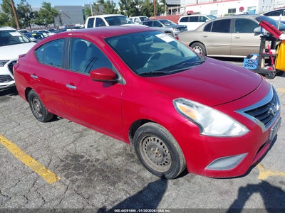 NISSAN VERSA 2015