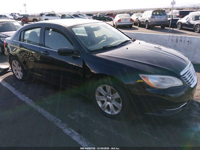 CHRYSLER 200 2013